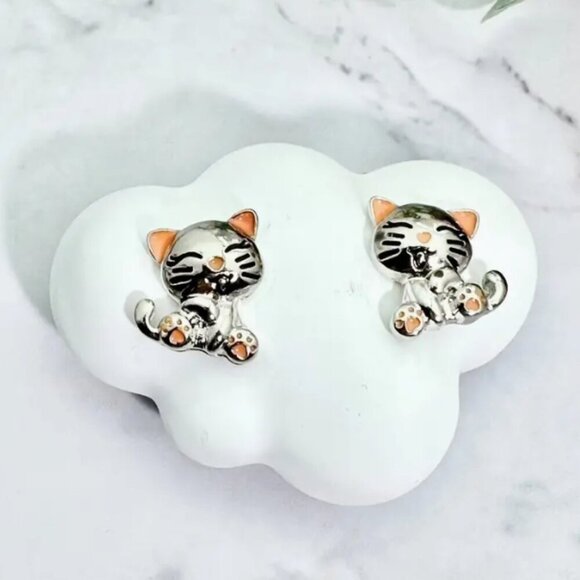Cute Kitty Studs Fashion Studs  Pink and Grey Enamel design Earrings set - Picture 4 of 5